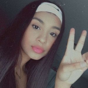 Meet your Posher, Jolie